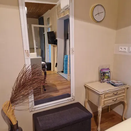 Apartment History Tornyos *